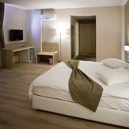 Angelacoma Otel